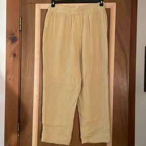 Madewell NWT 100% Fair Trade Cotton elastic waist. Pale mustard color Size M